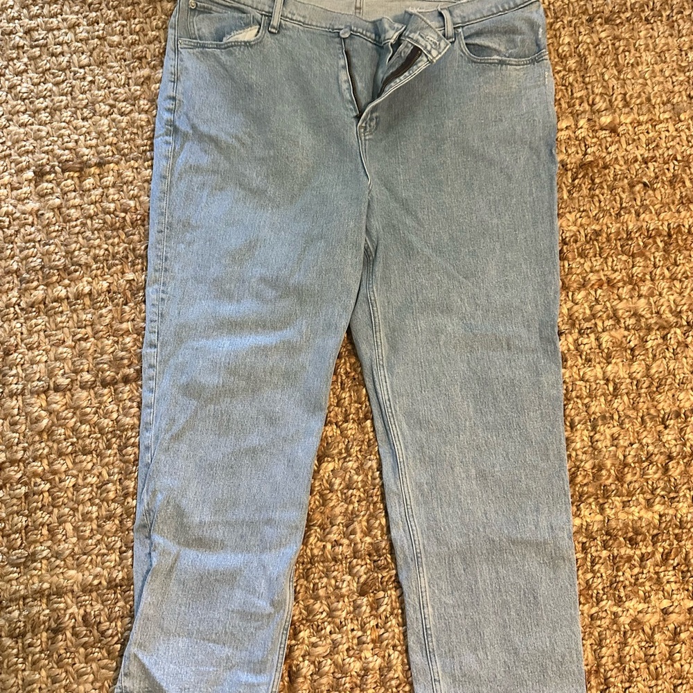 Abercrombie The 90s Straight Ultra High Rise Light Blue Denim Jeans
